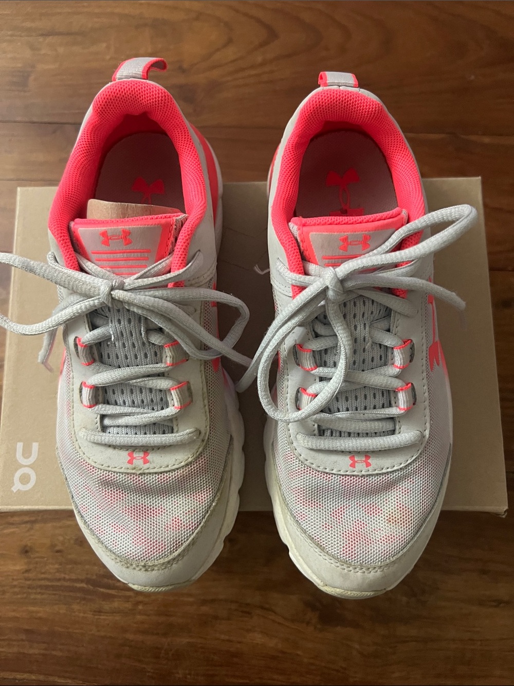 Under Armour girls Light Gray Sneakers with Bright Pink Accents